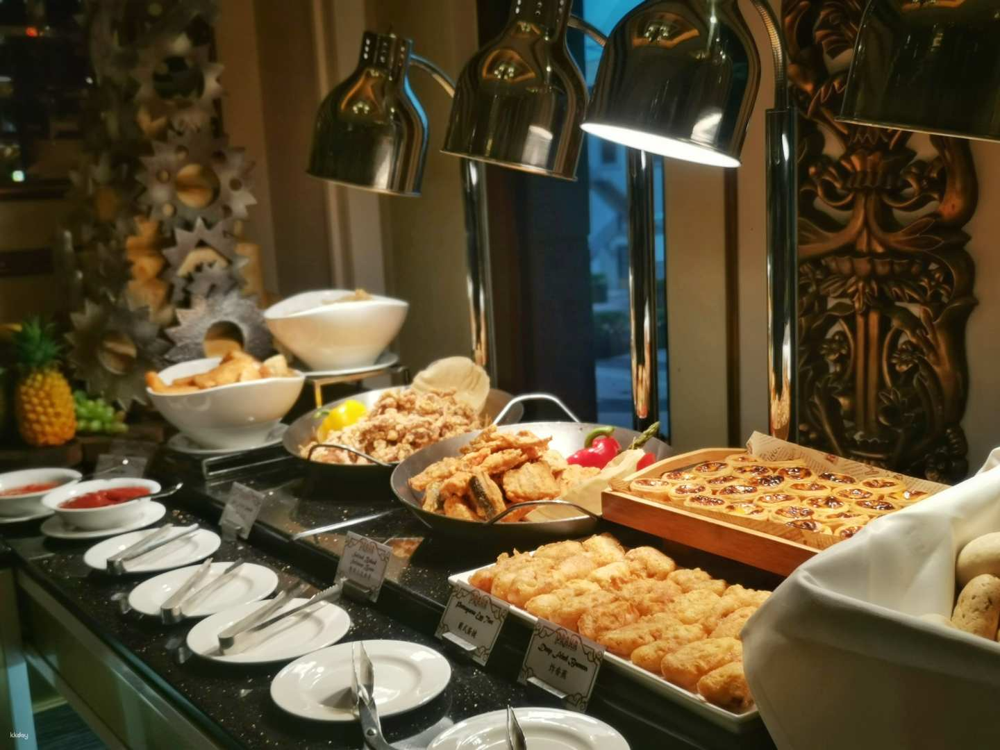 Lunch & Dinner Buffet, Afternoon Tea for Two in Praha Restaurant in Harbourview Hotel, Macau | Hong Kong - Photo 1 of 3